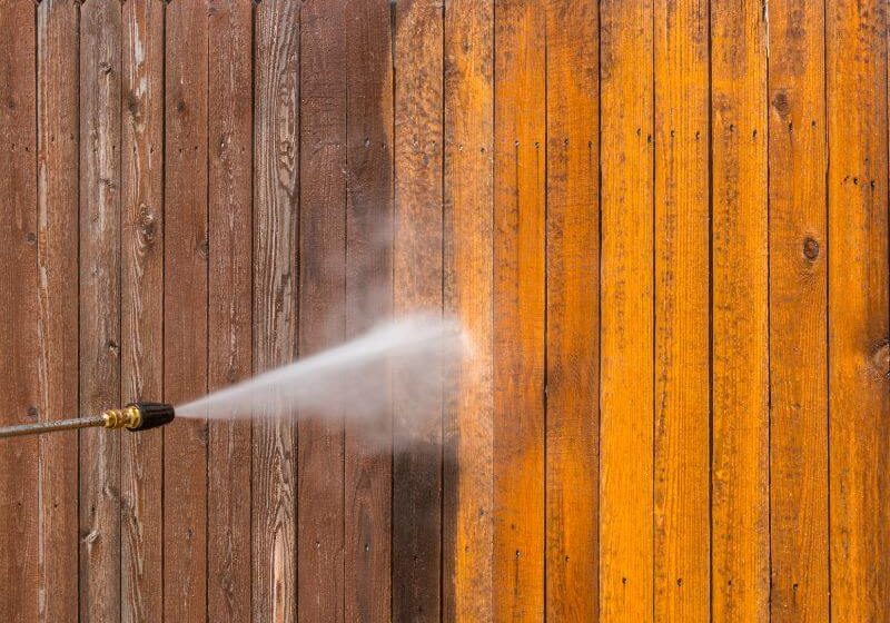 fence pressure cleaning